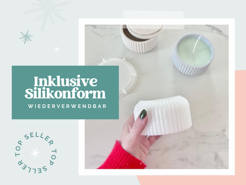 Puede incluir: Un molde de silicona blanco con textura exterior acanalada, junto a un recipiente blanco terminado con tapa y una vela verde claro en un recipiente acanalado a juego. El texto Inklusive Silikonform WIEDERVERWENDBAR aparece en un recuadro verde.