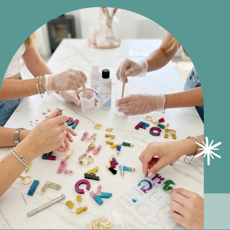 DIY Set Resin Schlüsselanhänger selber machen I 20 Anhänger I Epoxidharz Kit Anfänger I Geschenk für Frauen I Bastelset Erwachsene image 8