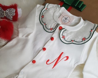 Christmas Baby Girl Outfit, Baby's First Christmas, Christmas Gift for Baby, Christmas Baby Bodysuit, Holiday Baby Outfit, Newborn Girl Gift