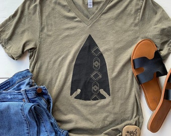Arrowhead Southwestern Olive Green Tee- FREE SHIPPING- Desert, Southwestern, Tribal, Cacti, Unisex Shirt, Arizona, Woman's Tee, aztec