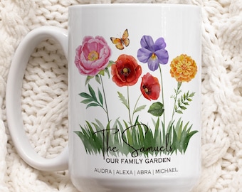 Vår familjs trädgårdsmugg med födelseblomma, personlig keramisk kaffekopp med blommor tillhörande födelsemånaden, mors dag-present, present till mamma, present till växtälskare
