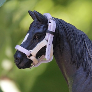 lavender and white leather halter for schleich horses