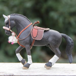 Hand sewn riding set for schleich horses