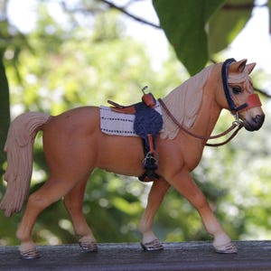 leather western set for schleich horses