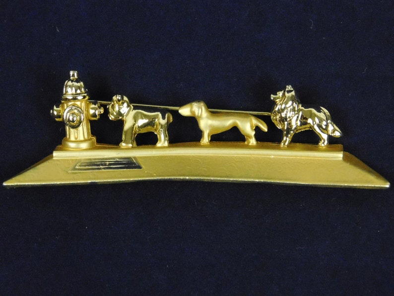CAJC Whimsical Funny Dogs Waiting in Line for Fire Hydrant Brooch Pin Brushed Gold 1980s