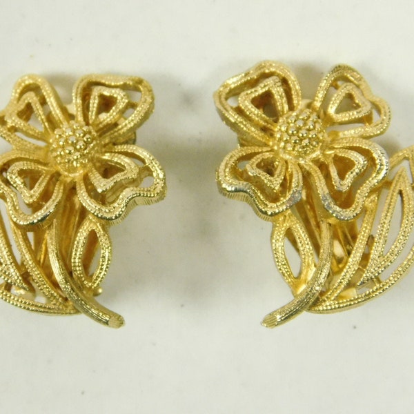 Lisner 1950s Pair Clip Earrings Gold Tone Flowers Floral with Stems Petals Easter Mothers Day Gardening Costume Jewelry Vintage