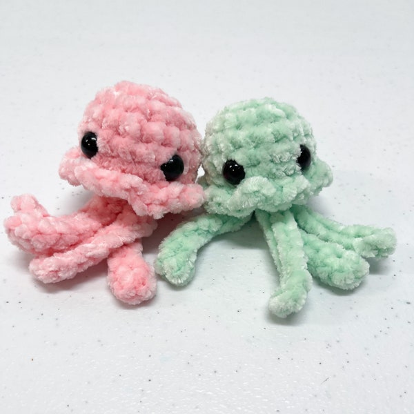 Crochet Mini Jellyfish, Jellyfish Plushie, Ocean Life Toy, Crochet Ocean, Chenille Jellyfish