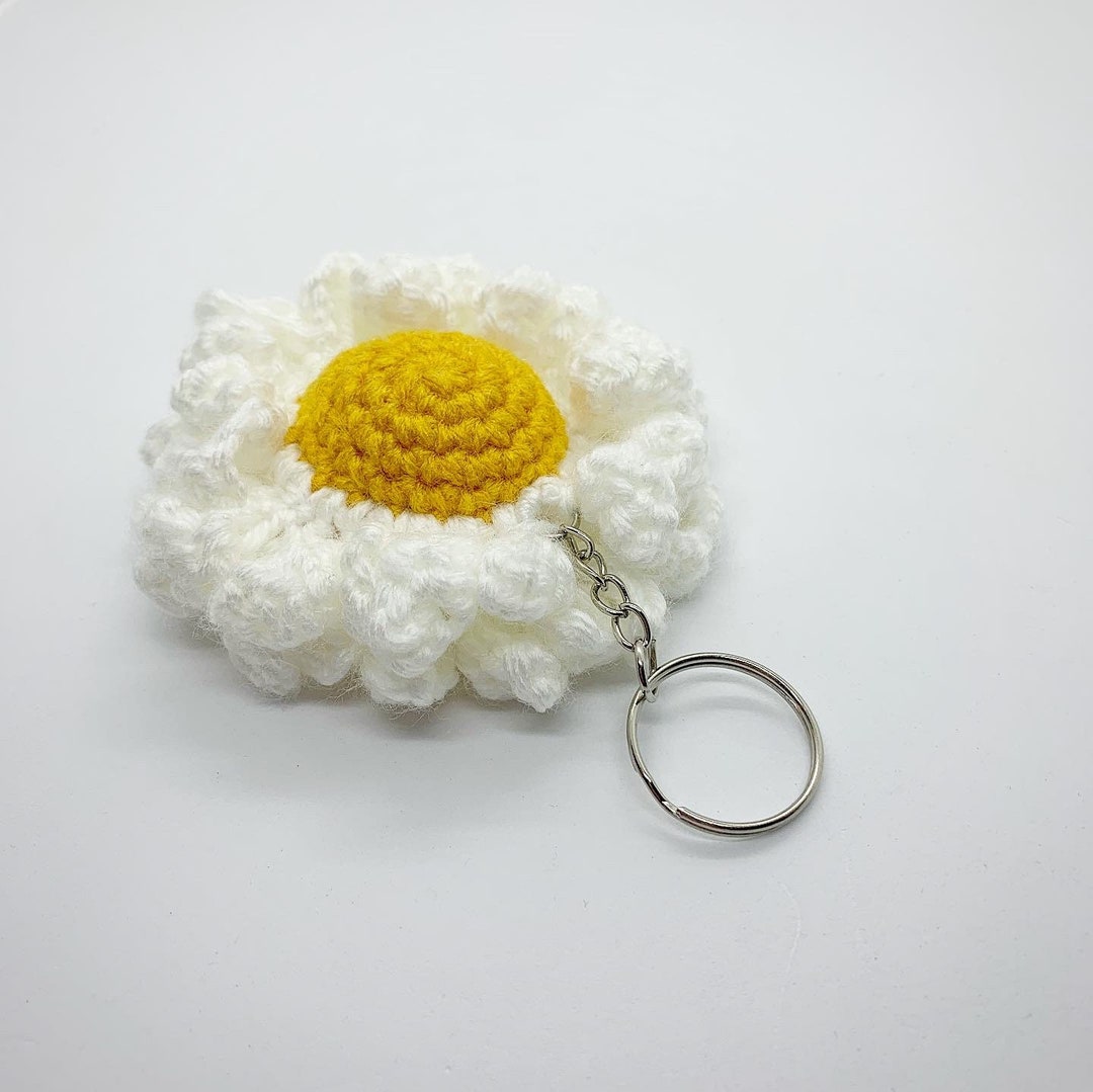 Crochet Daisy Keychain Flower Keychain Crochet Accessories Etsy