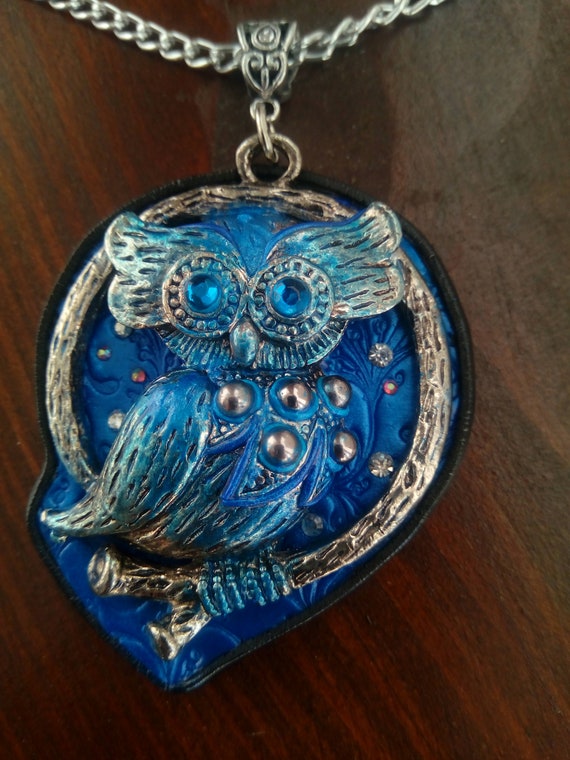 Metal owl hotsell necklace