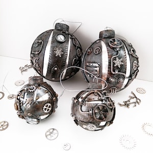 Handmade Steampunk Christmas Ornaments. New Year Tree Christmas Glass Balls 2
