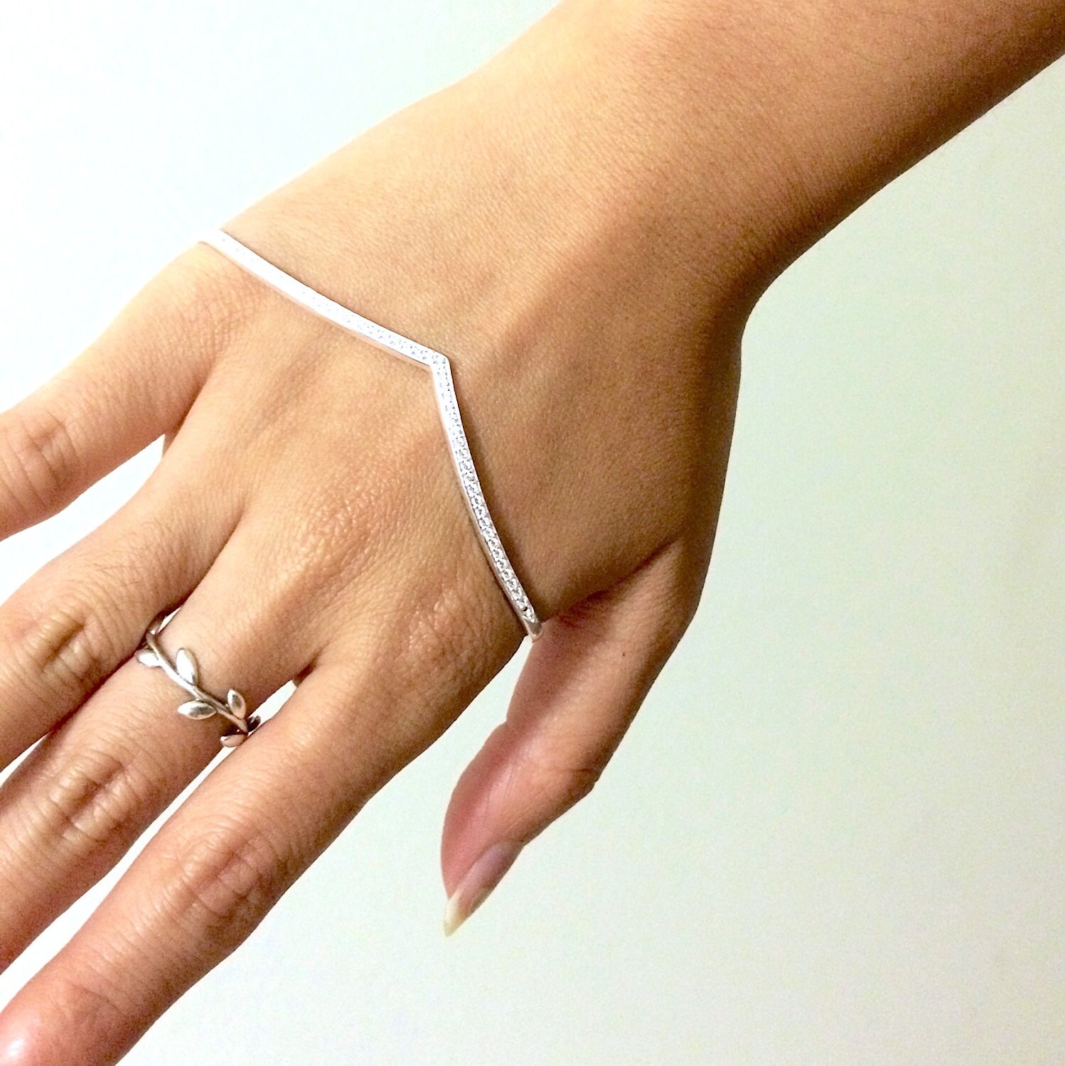 Arched V Palm Cuff Palm Bracelet Palmlet Palm Ring Handlet Etsy