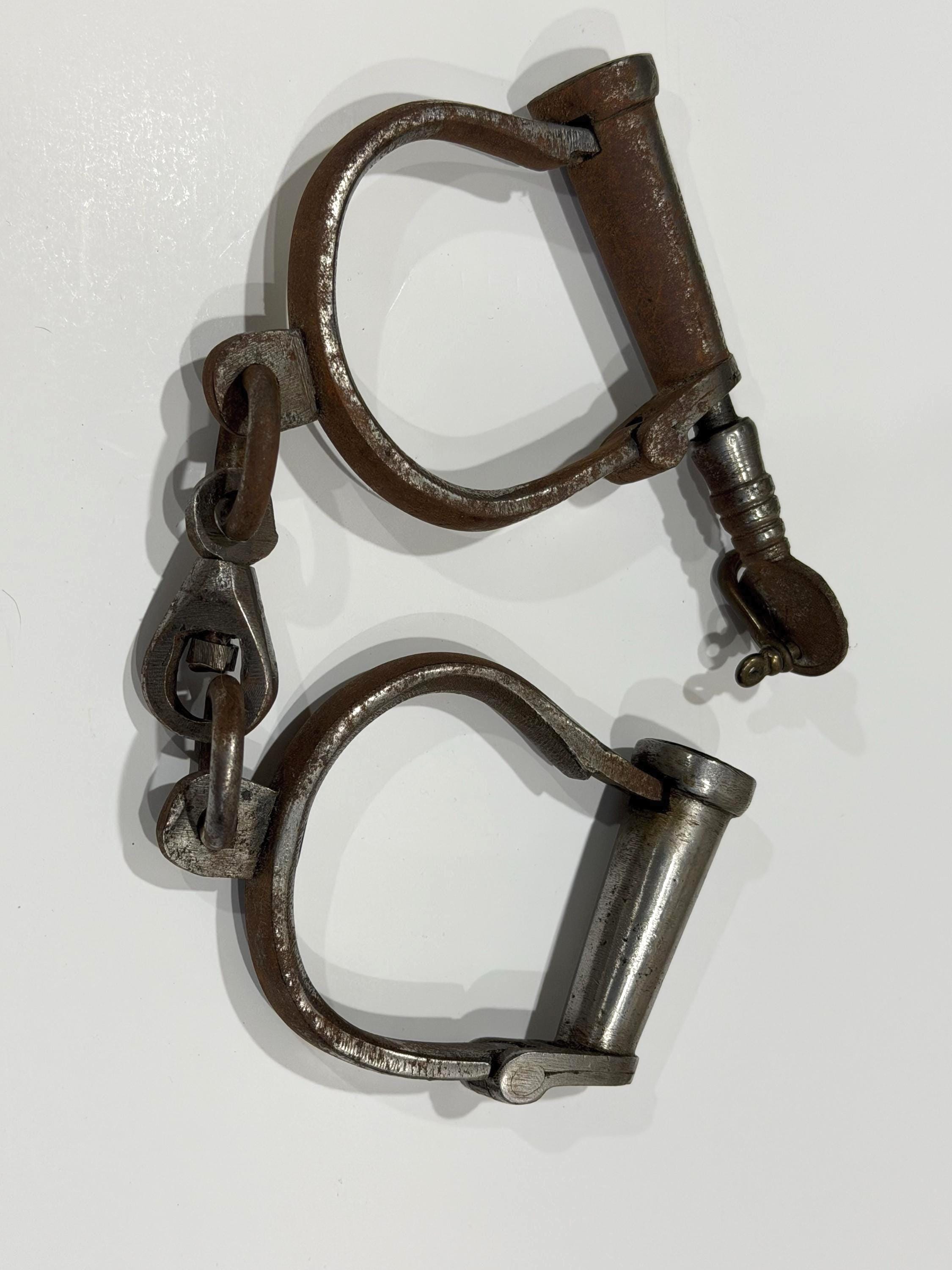Hiatt handcuffs - Etsy 日本