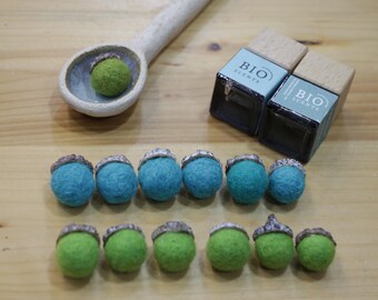 Set of 6 Eucalyptus Felted Acorns