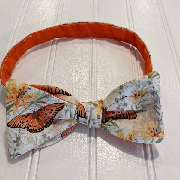 Bow Tie Self Tie Butterfly Print Bow Tie Men's size 18 1/2" Reversible Bow Tie