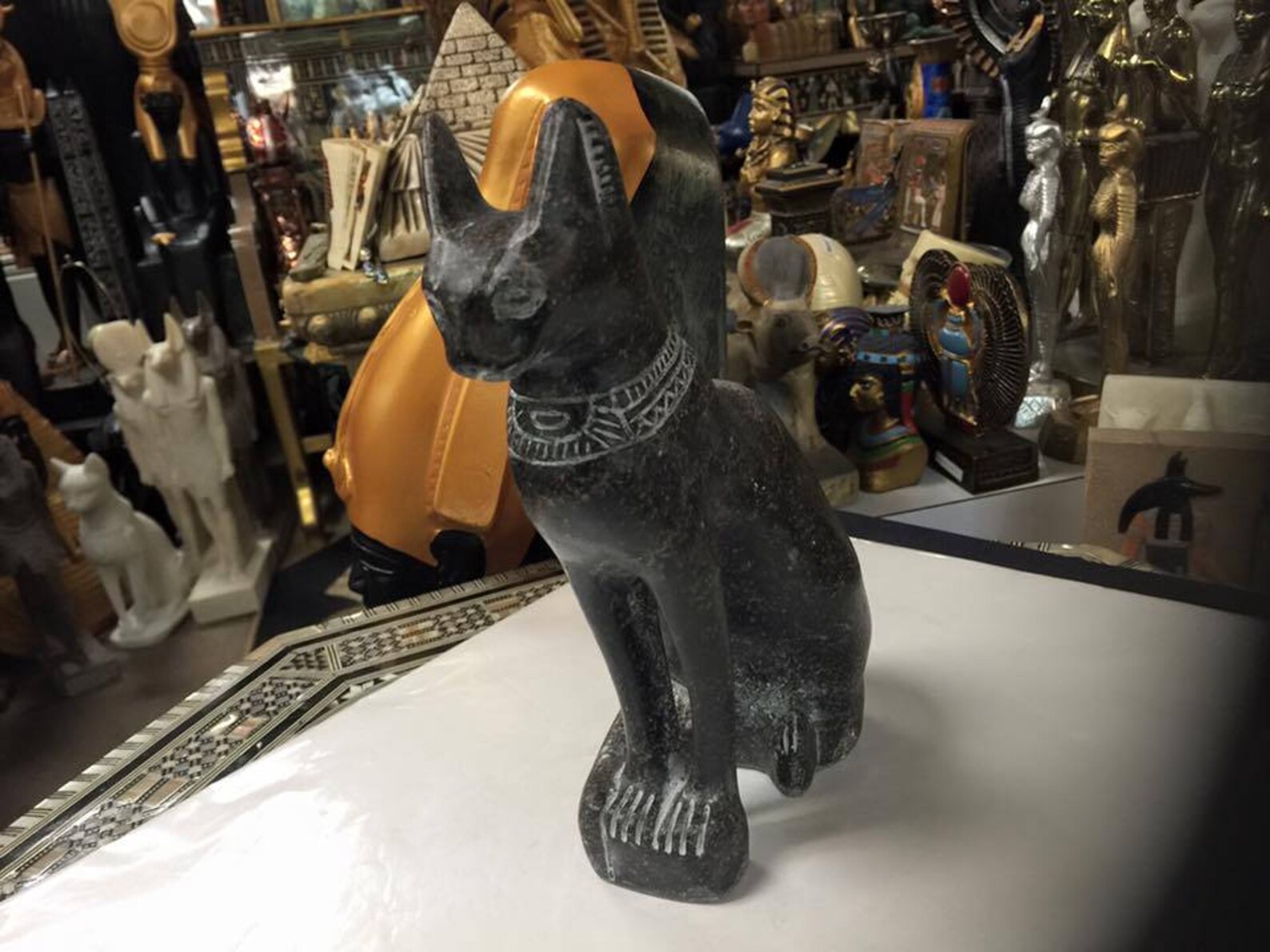 Décor De Statue De Chat Égyptien En Résine & Artisanat & Moules En Résine - Buy