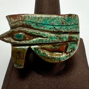 Vintage Unique Natural Lime Stone Eye Of RA Ring Made In Egypt
