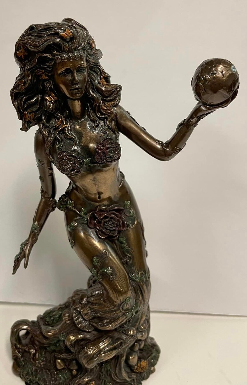 thumbnail image 2 of Nemesis Now Gaia Mother Earth Statue – 30cm Bronze Resin Figurine – Pregnancy Gift UK 2 of 4