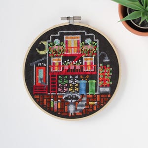 Alley Raccoon - Instant Download cross stitch Pattern