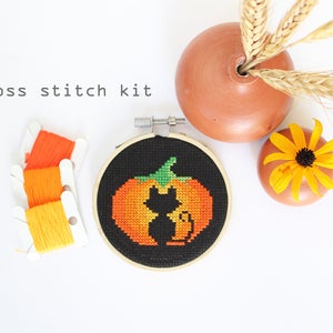 Spooky Cat - Modern DIY cross stitch kit - Beginners cross stitch kit
