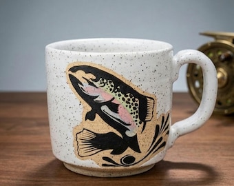 Handgemachte Keramiktasse Modernes Fischdesign, Rad geworfen