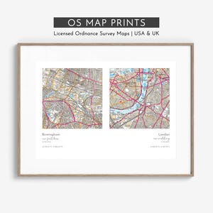 Op de afbeelding: Een ingelijste print met twee Ordnance Survey kaartsecties van Birmingham en Londen. De tekst luidt OS MAP PRINTS, Licensed Ordnance Survey Maps | USA & UK, Birmingham our first kiss en London our wedding met datums en coördinaten.