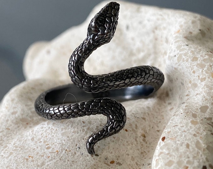 Snake Ring, Black Snake Ring, Adjustable Snake Ring, Silver Ring, Wrap