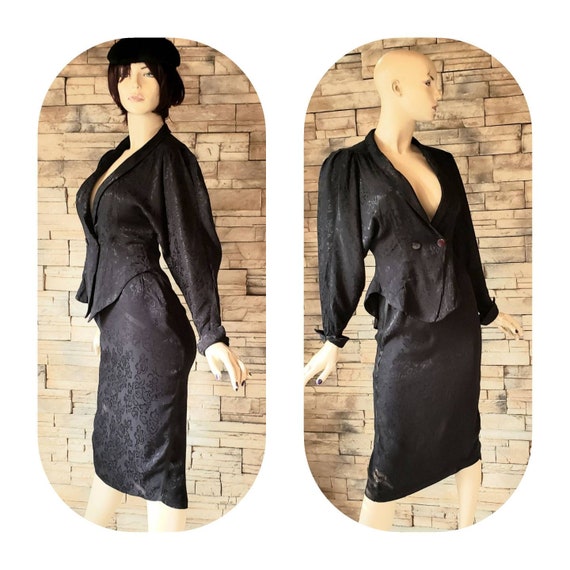 Elvira Vampire Witch Halloween Costume