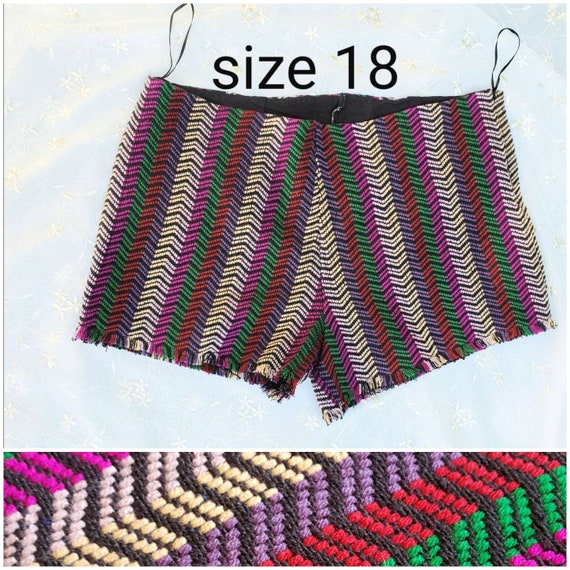 striped plus size lined shorts / size 18
