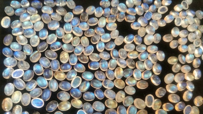 Pack of 10 Pc Good Quality Cabochons Code AAA50 5X7MM Oval Rainbow Moonstone Smooth Cabs