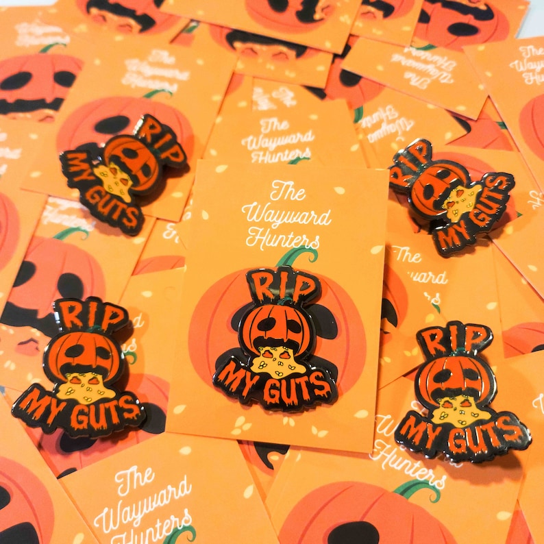 Vila i frid Mina inälvor Pumpa Emaljnål – Halloween Humor Kavajnål bild 4