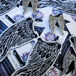 Supernatural Castiel&#39;s Wings Pin and Patch Combo - Angel Wings Lapel Pin and Iron-on Patch