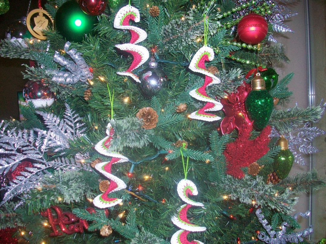 Set of 4 Spiral Christmas Ornamentscrochet Red White and Etsy