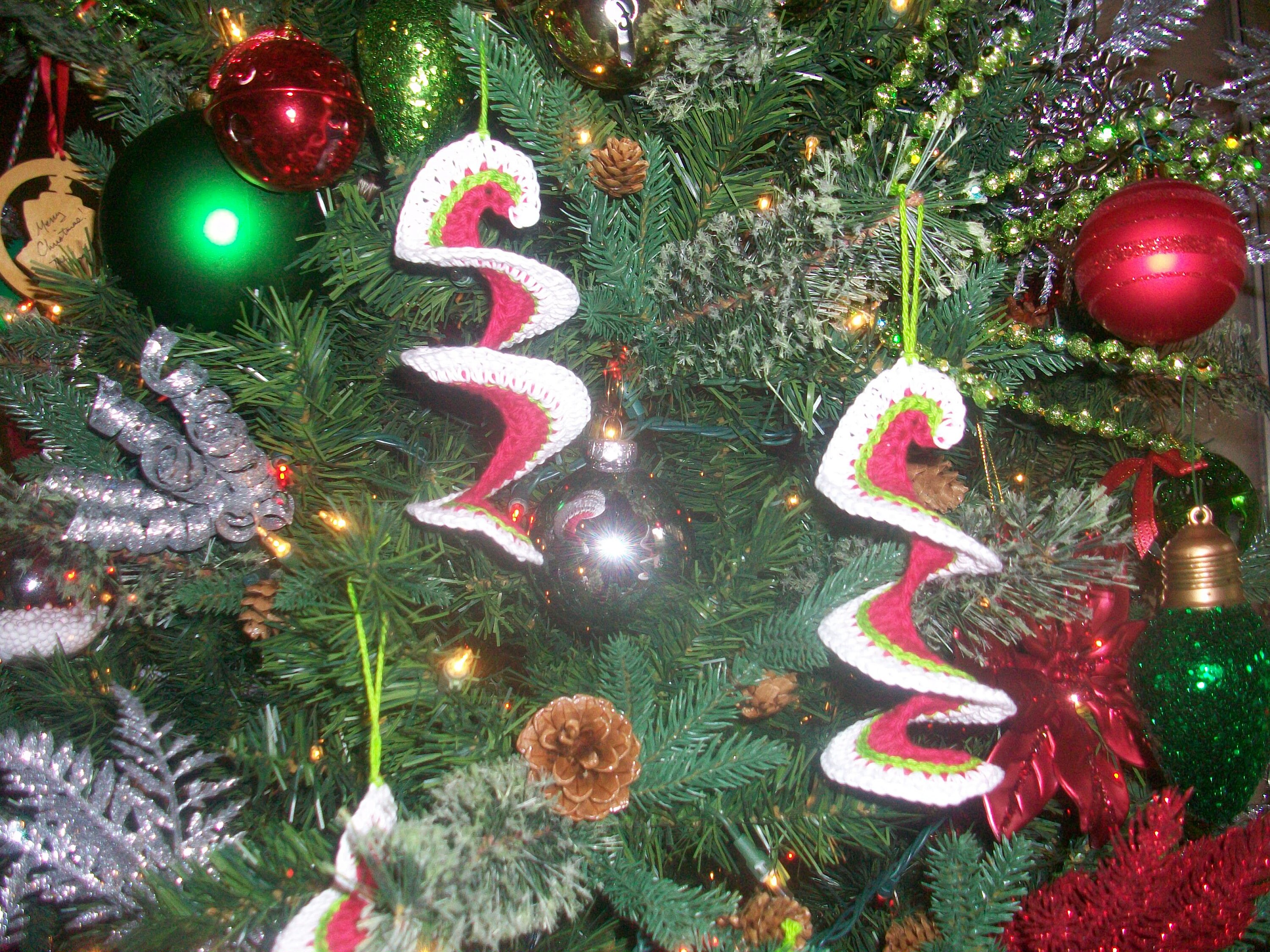 Set of 4 Spiral Christmas Ornamentscrochet Red White and Etsy