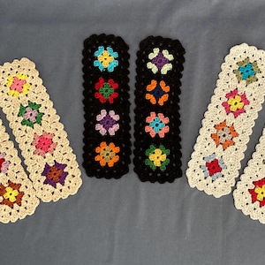 Juego de 2 marcapáginas de ganchillo cuadrados de abuela hechos a mano