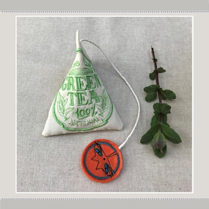 Catnip Cat Toy: Green Tea teabag, Handmade Cotton and Felt, Soft, Durable and Interactive for Happy Kitties. Gifts for Cats and Kittens