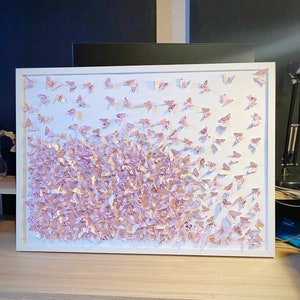 Arte murale con farfalle rosa chiaro, arte di carta 3D, decorazioni fatte a mano, arte delle farfalle, arte delle farfalle selvatiche
