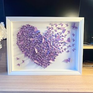 Arte cuore farfalle viola/ ARTE da parete/ Arte di carta 3D/ Arredamento fatto a mano/ Decorazione domestica/ Cuore di farfalle/Arredamento da parete/