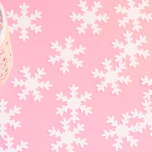 200 pezzi FIOCCHI DI NEVE bianchi fustellati, fiocchi di neve di carta, coriandoli di carta, fiocchi di neve per scrapbooking, decorazioni per feste, coriandoli baby shower.