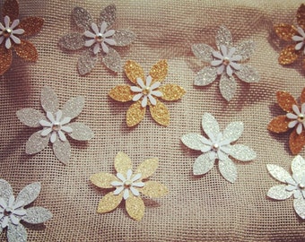 30 pieces Glitter FLOWERS Die Cut, Glitter Paper FLOWERS, Paper confetti, FLOWERS for scrapbooking, Party décor, Baby Shower Confetti.