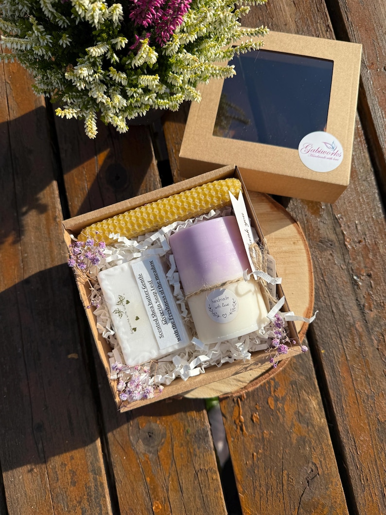 Organic Gift Set of 3 | One Soy Candle, One Beewax Candle, Natural Soap ...