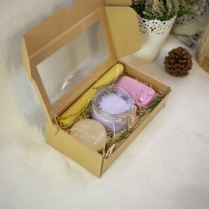 100% Organic Gift Set of 4 | One Soy Candle, Premium Natural Soaps, Beeswax candle, Gift box