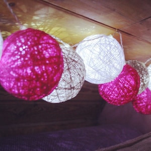 Boules lumineuses en coton faites à la main, ficelle de boules de coton LED 20/10 MIX, chambre d&#39;enfant, décor de mariage, décor de fée, boules de coton blanc/rose/gris