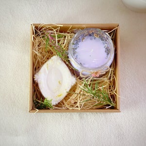 Juego de regalo orgánico de 2 / Una vela de soja, jabón natural / Regalos ecológicos / Spa en casa / Juego de regalo hecho a mano / Caja de regalo / Velas en contenedor /