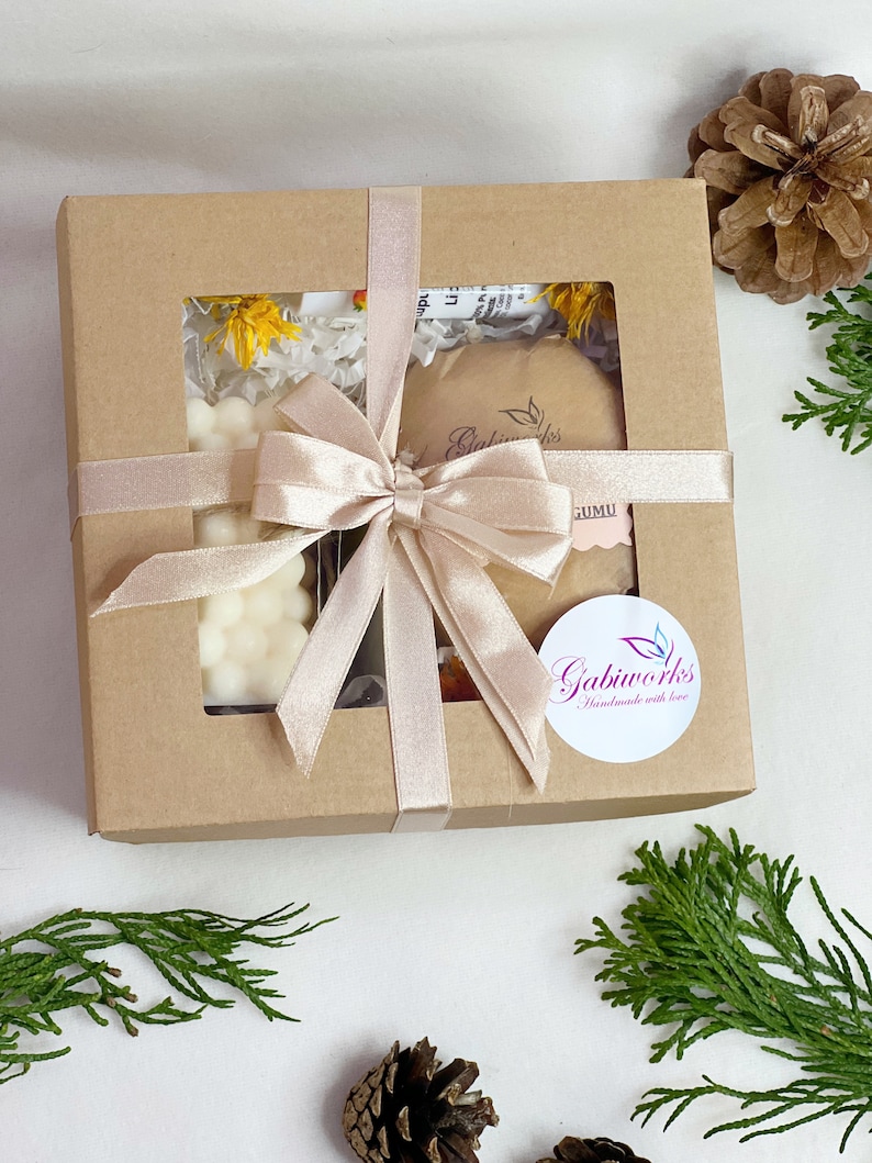Organic Home Spa Gift Set | Soy Candle, Natural Soap & Lip Balm| Basket ...