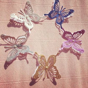 30 pièces. Papillons scintillants découpés, papillons en papier, papillon pour le scrapbooking, confettis, toiles de fond, papillons muraux