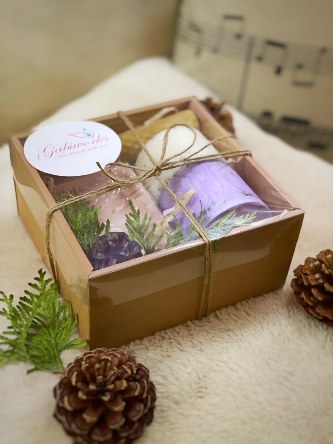 Natural and Organic Gift Set of 3 | One Soy Candle, One Beewax Candle ...