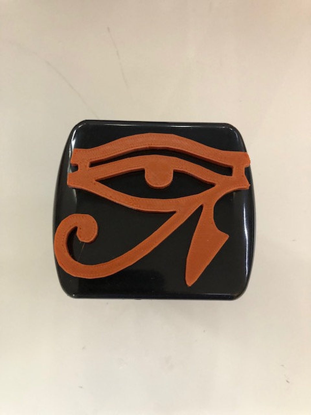 Horus Eye in 3D-Black with Orange-2 inch Trail Hitch Cover-Mystical  Egyptian Style -  Österreich