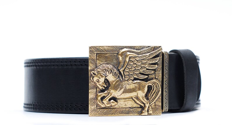 buckle casting