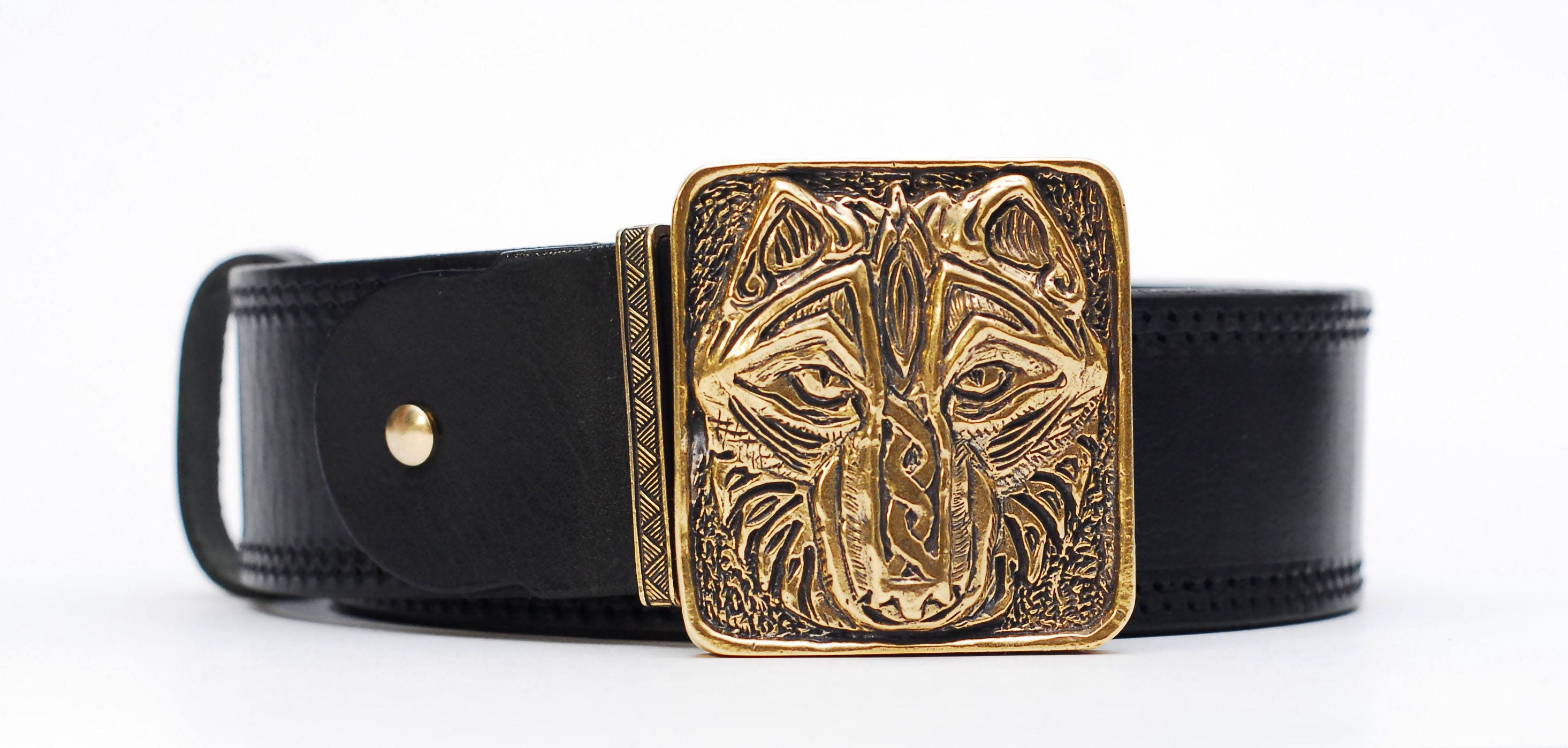 Cast Metal Belt Buckle Wolf