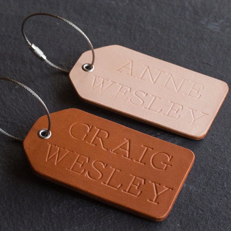 custom travel tags
